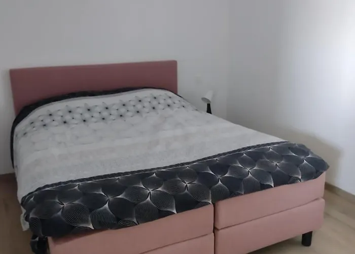Nieuwe Rijwoning Met Gezellig Terras