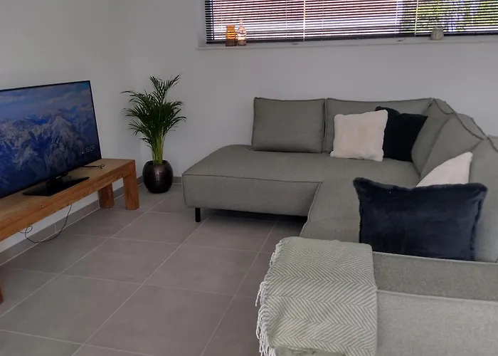 Nieuwe Rijwoning Met Gezellig Terras