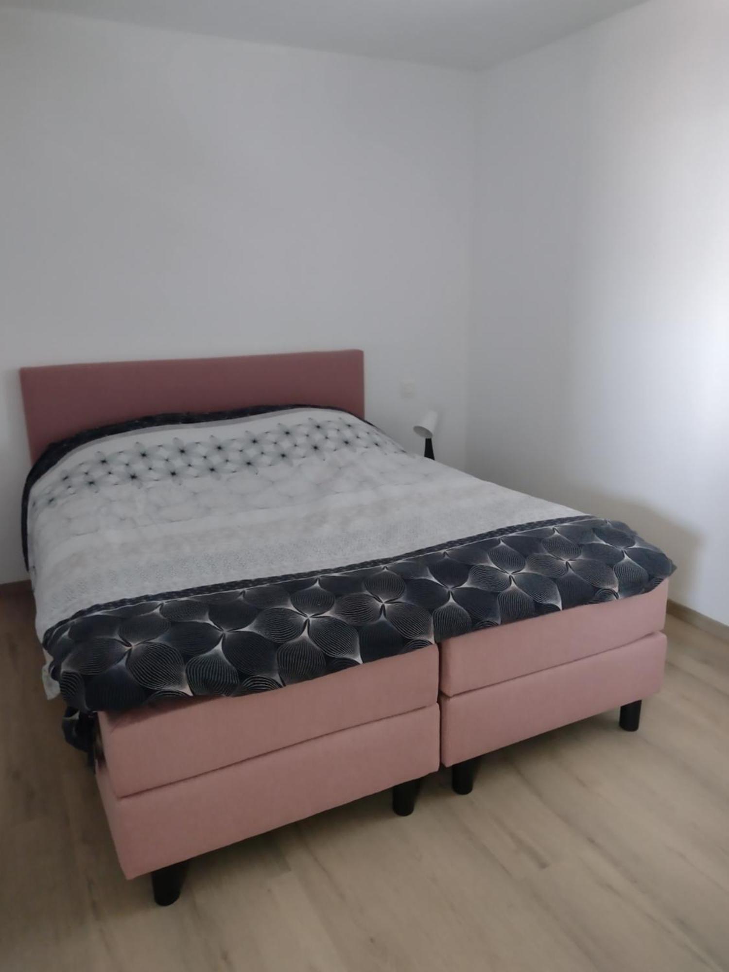 Nieuwe Rijwoning Met Gezellig Terras Ferienhaus